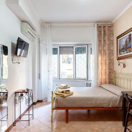 Vatican Rose Aparthotel โรม ภายนอก รูปภาพ