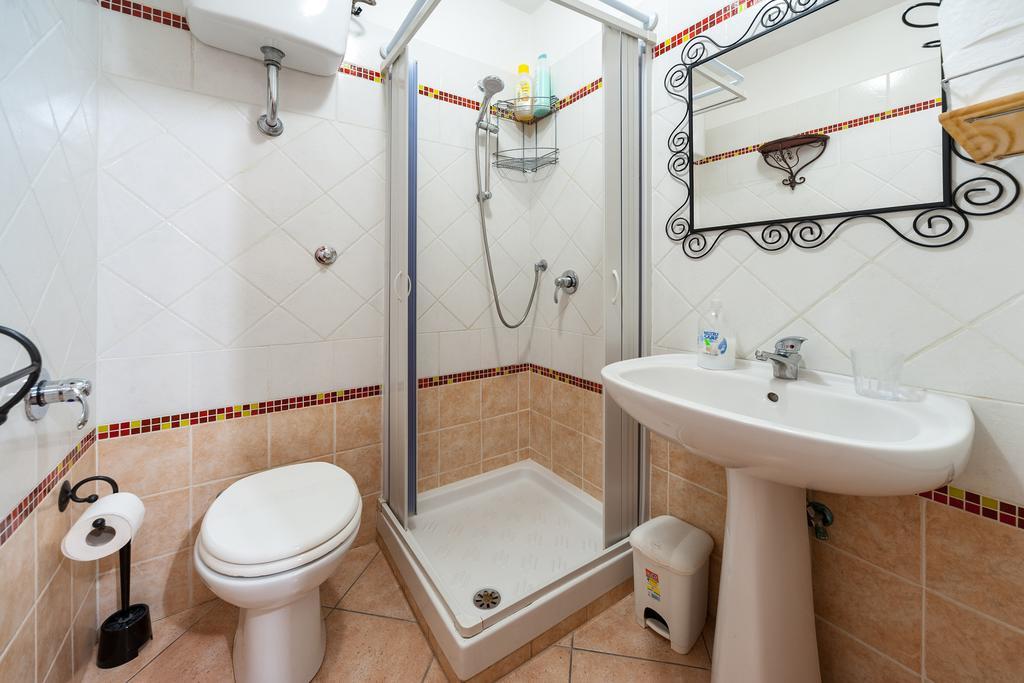 Vatican Rose Aparthotel โรม ภายนอก รูปภาพ