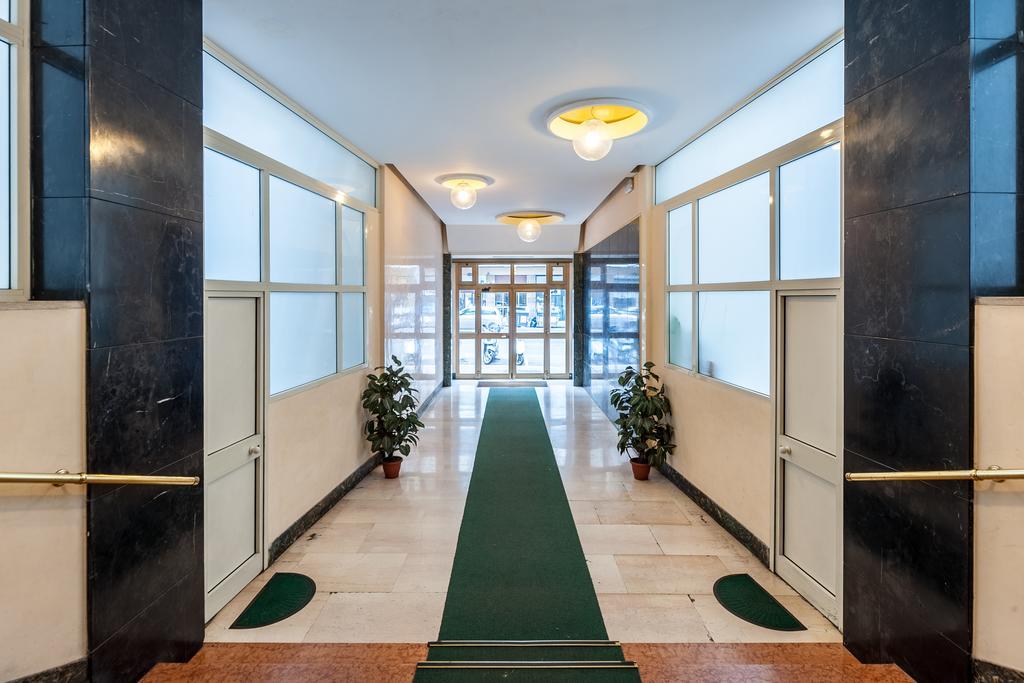 Vatican Rose Aparthotel โรม ภายนอก รูปภาพ